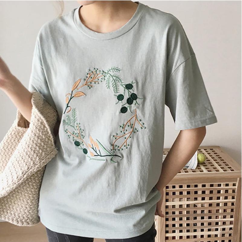 Plant Mom Tee-T-Shirts-MAUV STUDIO-STREETWEAR-Y2K-CLOTHING