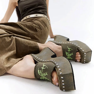 Sandales Platform Chunky Y2K Punk Rivets – MAUVSTUDIO®