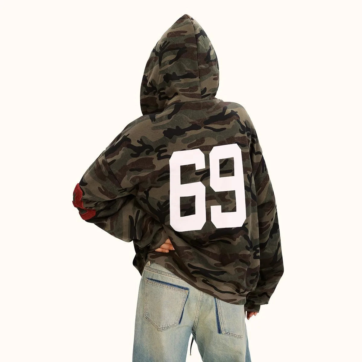 Y2K Camo Zip-Up Loose Hoodie Jacket close up detail | MAUVSTUDIO®