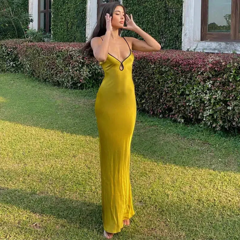 Satin Backless Maxi Dress MAUVSTUDIO Satin Backless Maxi Dress MAUVSTUDIO