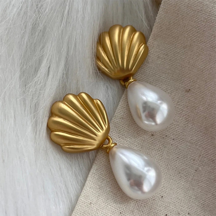 Shell Pearl Drop Earrings-Earrings-MAUV STUDIO-STREETWEAR-Y2K-CLOTHING