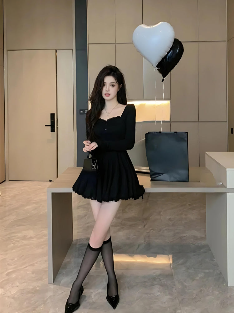 Soft Girl Sweetheart Neckline Mini Dress view 4 | MAUVSTUDIO®