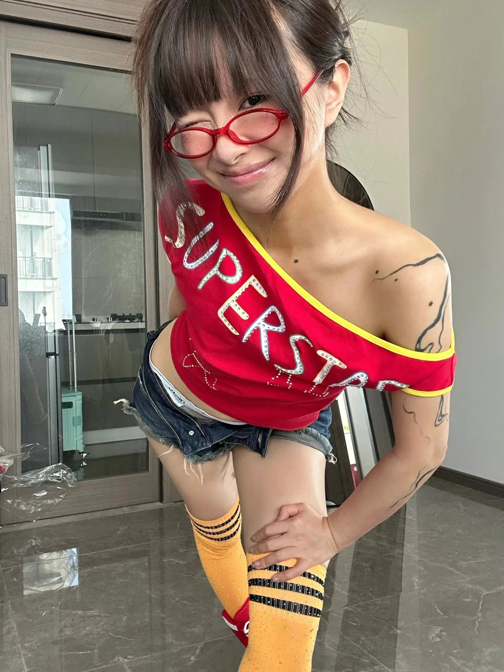 Superstar One Shoulder Tee – MAUVSTUDIO®