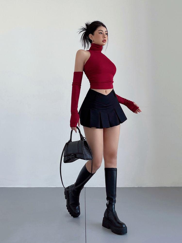 V-Shaped College Mini Skirt-Mauv Studio