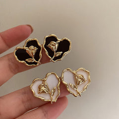 Vintage Style Rose Heart Earrings-Earrings-MAUV STUDIO-STREETWEAR-Y2K-CLOTHING