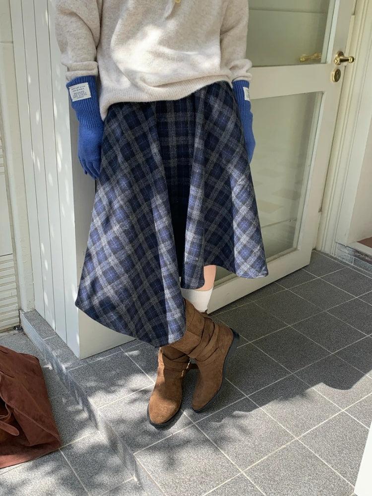 , Y2K skirt styled with a crop top