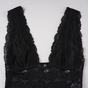 Y2K Lace Plunge Top with lace trim, Y2K tube top styled with low rise bottoms