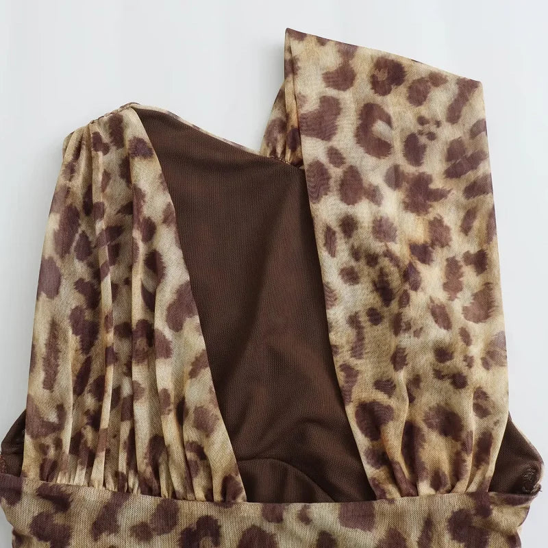 Y2K Leopard Bodysuit Top with lace trim, Y2K bodysuit styled with low rise bottoms